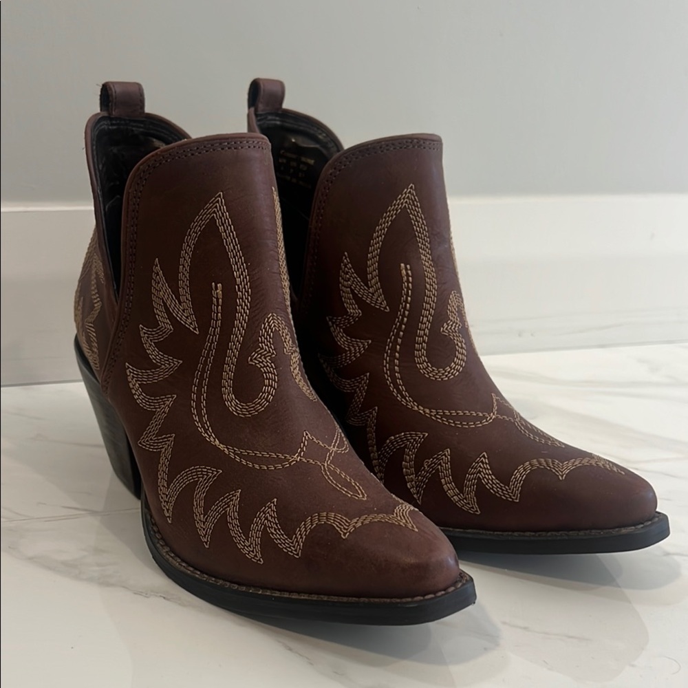Myra Bag Embroidered Brown Ankle Booties